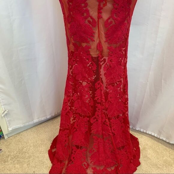 Red lace sleeveless halter top mermaid maxi dress gown size medium - Picture 9 of 15